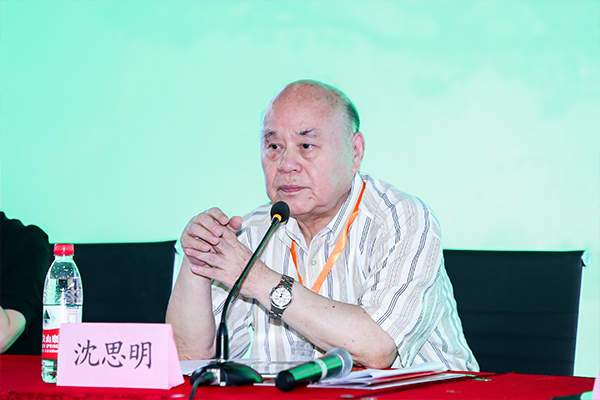 上海市餐饮烹饪行业协会名誉会长 沈思明